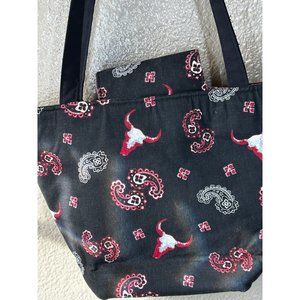 Steer and paisley print bag. No name